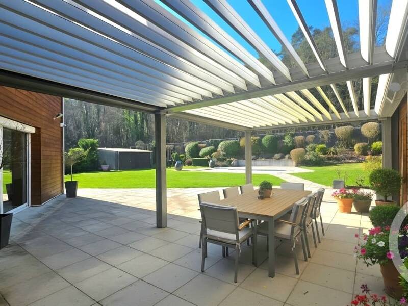 Maison à vendre, 290m², VALLANGOUJARD