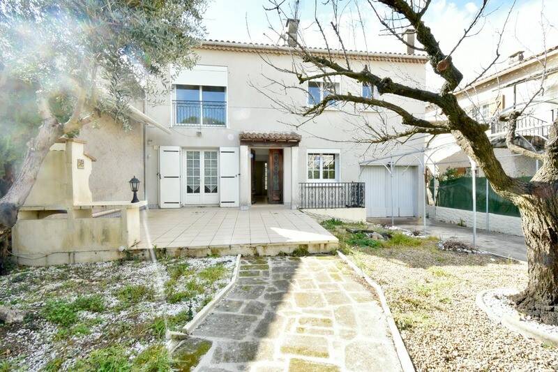 Maison à vendre, 111m², FONTVIEILLE