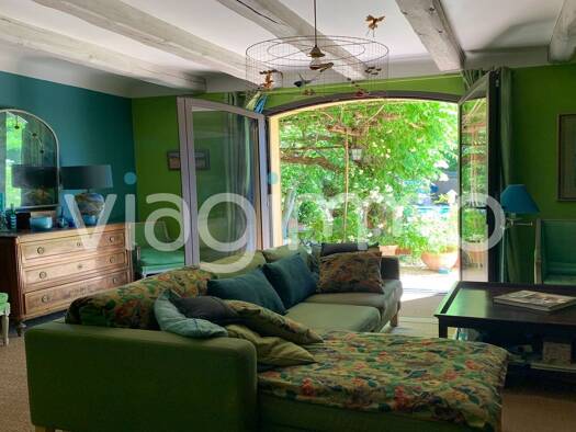 Maison en viager Bouquet 635 580 € 7 pièces 5 chambres 150 m² 680 m² de terrain Pont de Béraud Aix-en-Provence 13100