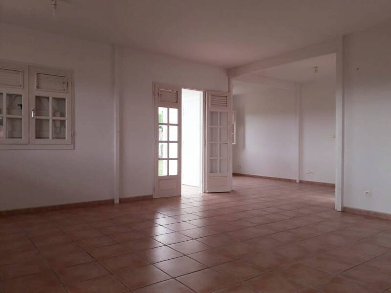 Maison à louer, 120m², CAPESTERRE BELLE EAU