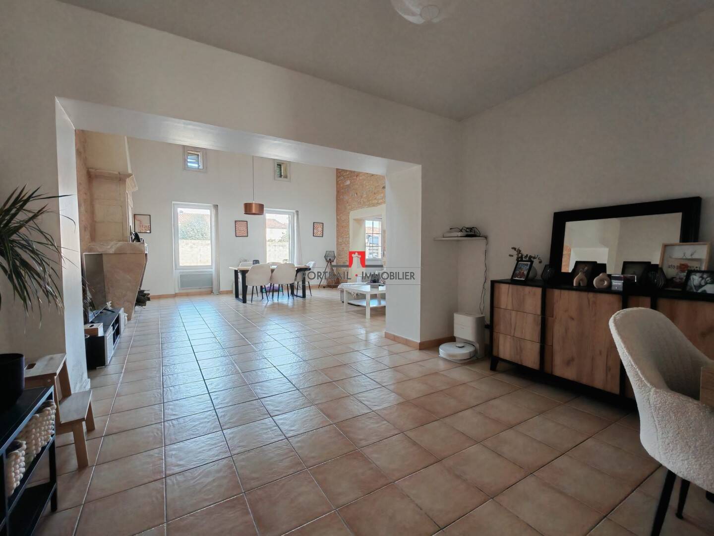 Maison à vendre, 240m², SAINT CIERS SUR GIRONDE