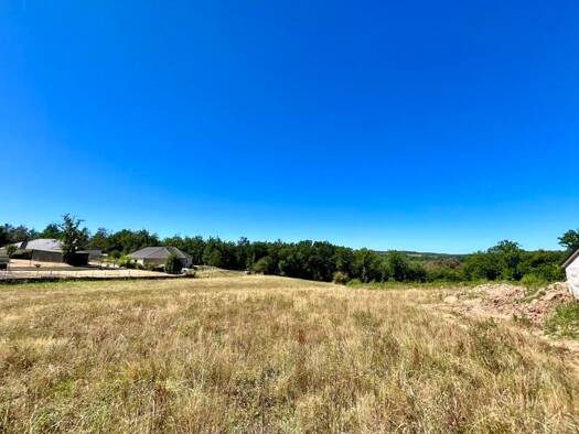 Terrain constructible à vendre 42 000 € 1 663 m² de terrain Bouquet Brive-la-Gaillarde 19100