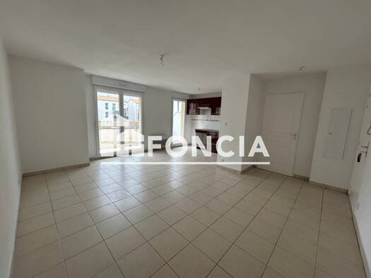 Appartement à louer 760 € 3 pièces 2 chambres 59 m² 1er étage Peripherie Saint-Jean-de-Monts 85160