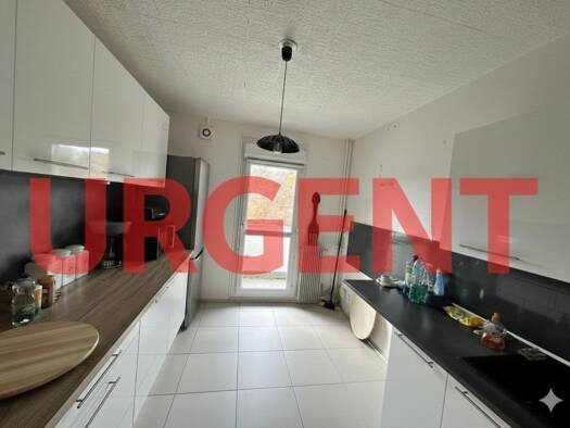 Appartement à vendre 43 500 € 3 pièces 2 chambres 60 m² Étage 6/8 Les Buis Nord Valentigney 25700
