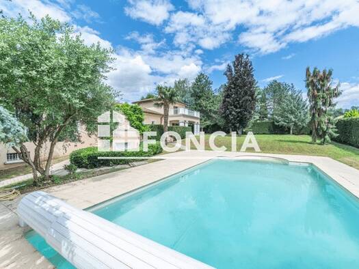 Villa à louer 2 590 € 8 pièces 5 chambres 281 m² Genay 69730