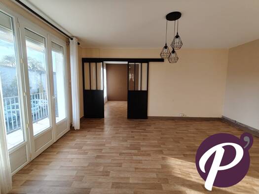 Appartement à vendre 100 000 € 4 pièces 2 chambres 98 m² Étage 1/2 Bergerac 24100