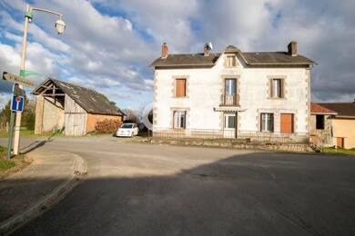 Maison à vendre 88 000 € 5 pièces 3 chambres 145 m² 2 690 m² de terrain Champsac 87230