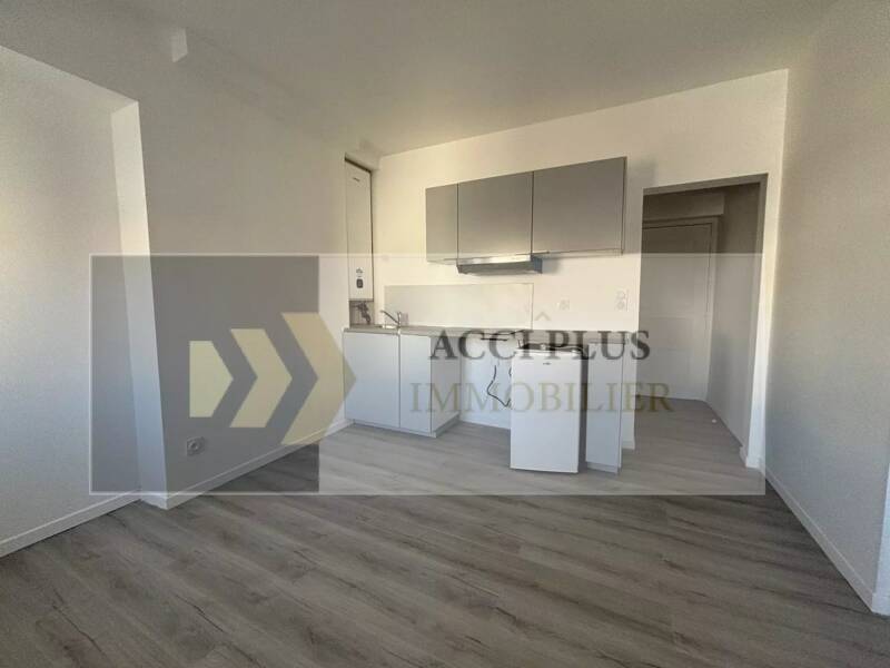 Maison à louer, 27m², NIMES