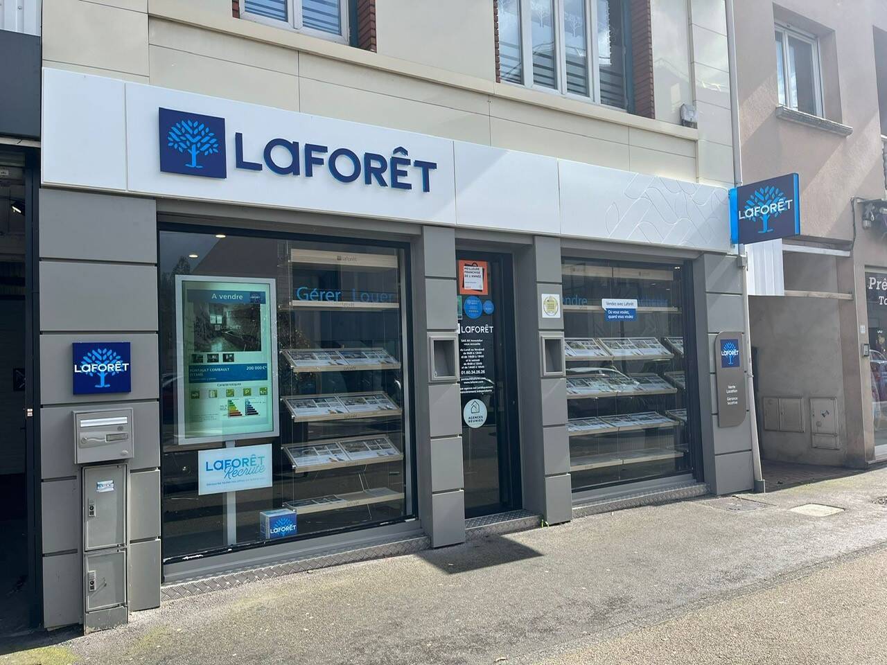 LAFORET PONTAULT-COMBAULT