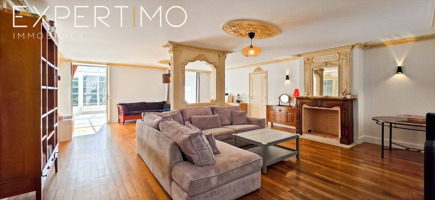 Maison à vendre, 327m², ESTOUCHES