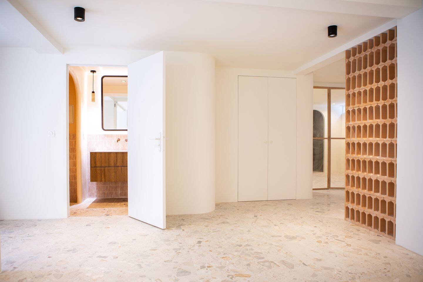 Ancien atelier transformé en appartement type loft Entièrement — 16