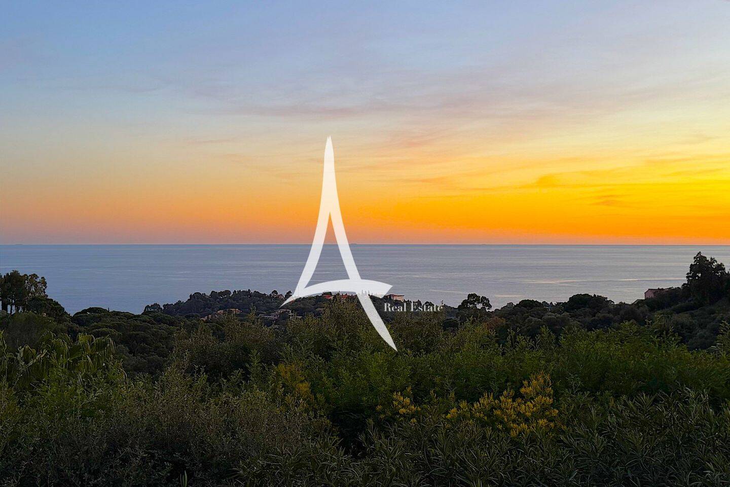 Maison à vendre, 466m², LA CROIX VALMER