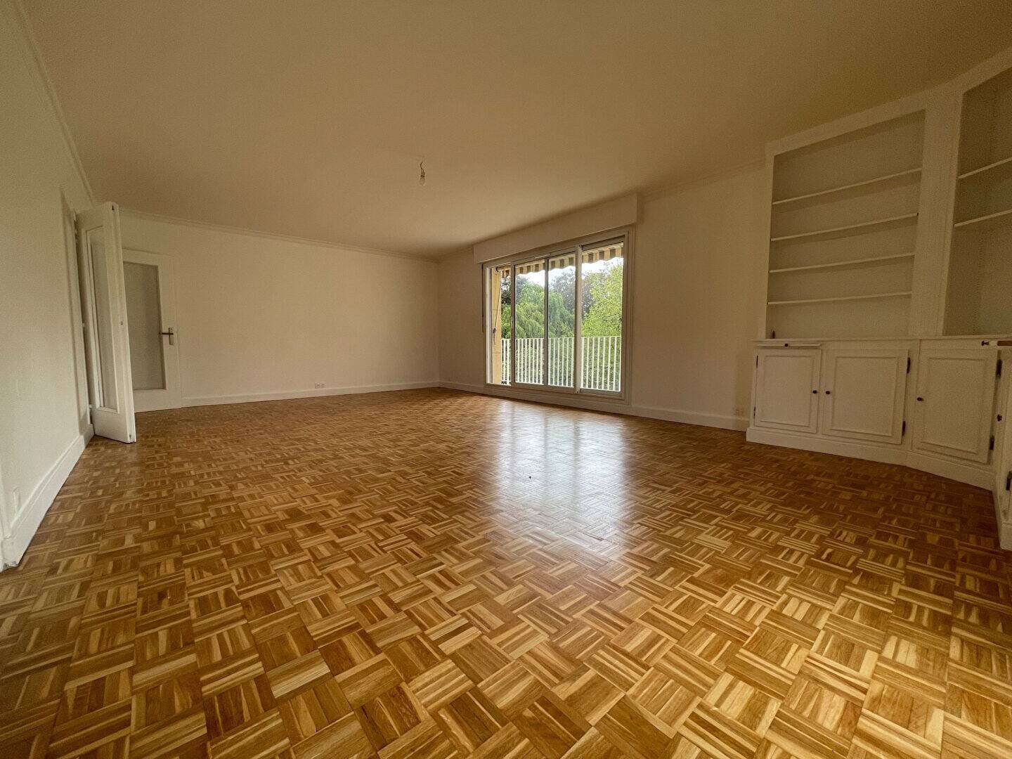 Maison à louer, 101m², VERSAILLES