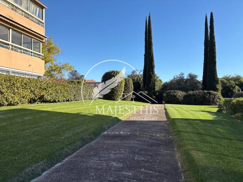 Maison à louer, 34m², LA LONDE LES MAURES