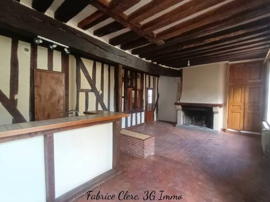 Appartement à vendre 69 000 € 2 pièces 1 chambre 67 m² RDC Saint Germain-Hôtel de Ville-Saint Pierre Auxerre 89000