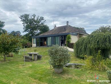 Maison de plain-pied à vendre 171 550 € 4 pièces 3 chambres 114 m² 2 508 m² de terrain Mayenne 53100
