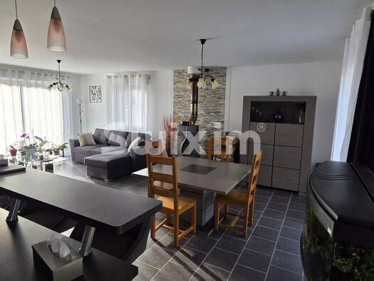 Maison de plain-pied à vendre 299 000 € 6 pièces 4 chambres 115 m² 6 000 m² de terrain Moissey 39290