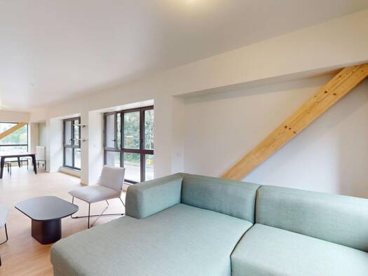 Appartement à louer 750 € 1 pièce 8 chambres 145 m² RDC Haut Guichet-Centre Ouest Orsay 91400