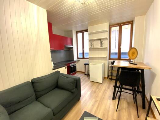 Studio à louer 550 € 1 pièce 29,3 m² Étage 1/2 Aix-les-Bains 73100
