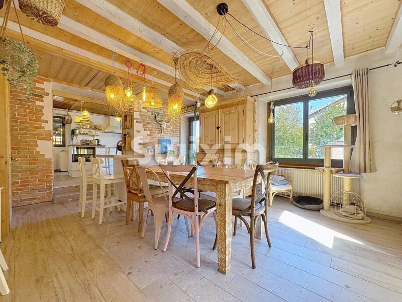 Maison à vendre, 343m², SAINT GENIS POUILLY