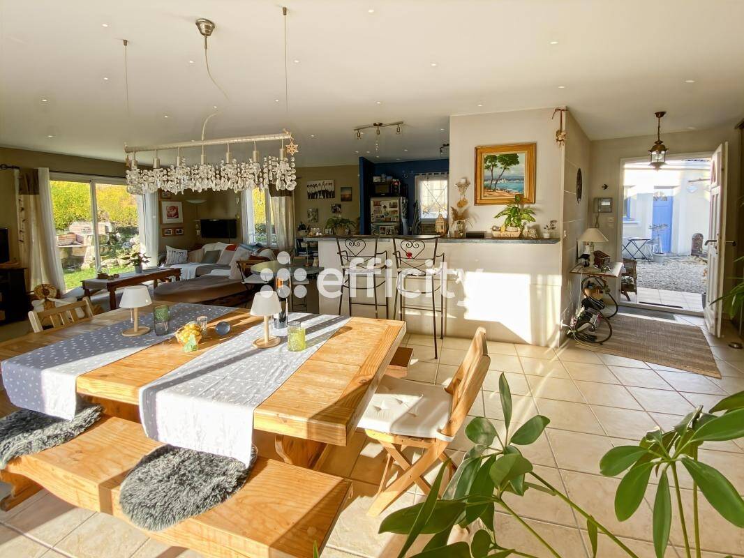 Maison à vendre, 140m², MONTUSSAN