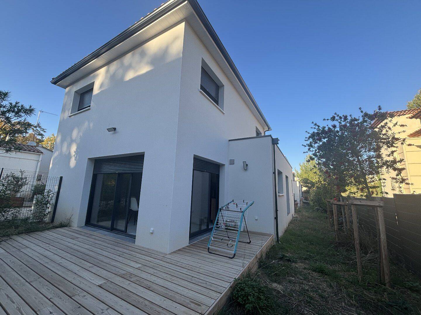 MONTPELLIER/CLEMENTVILLE - 5 PIECES MEUBLEE — 17