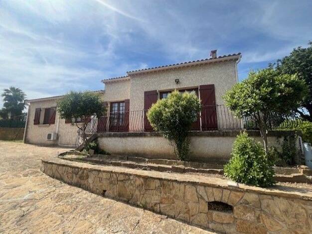 Maison à vendre 545 000 € 5 pièces 3 chambres 120 m² 1 400 m² de terrain Six-Fours-les-Plages 83140