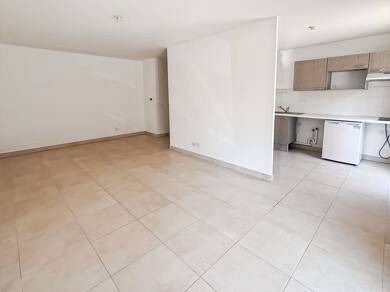 Appartement à louer 795 € 2 pièces 1 chambre 46 m² 3 étages Centre Ville Mennecy 91540
