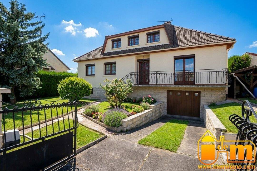 Maison à vendre, 152m², ESTOUCHES