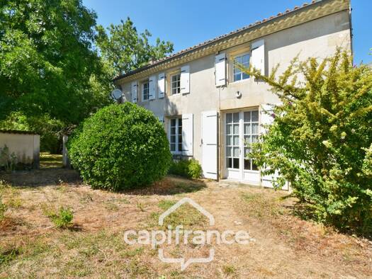 Maison à vendre 139 900 € 4 pièces 2 chambres 86 m² 654 m² de terrain Paillé 17470