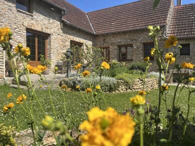 Ferme à vendre 549 000 € 7 pièces 3 chambres 157 m² 1 100 m² de terrain Rambouillet 78120