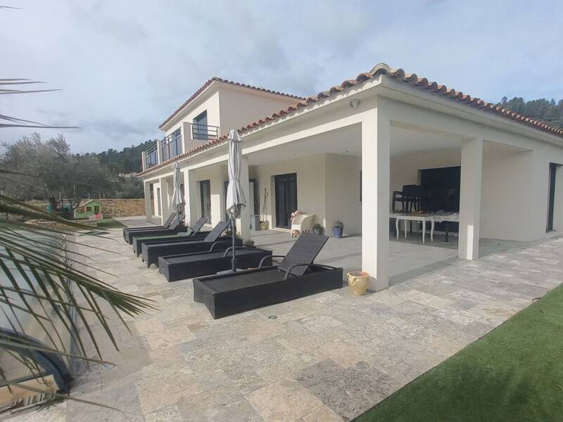 Maison à vendre, 224m², MEYREUIL