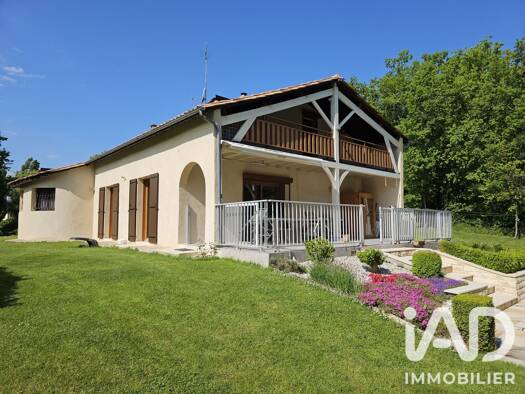 Maison à vendre 379 000 € 4 pièces 4 chambres 220 m² 3 687 m² de terrain Gageac-et-Rouillac 24240