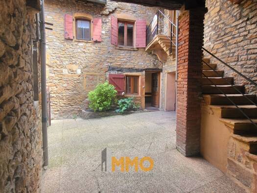 Villa à vendre 275 000 € 7 pièces 4 chambres 140 m² Charnay 69380