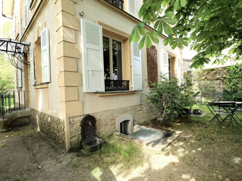 Maison à vendre, 270m², SAINT MAUR DES FOSSES