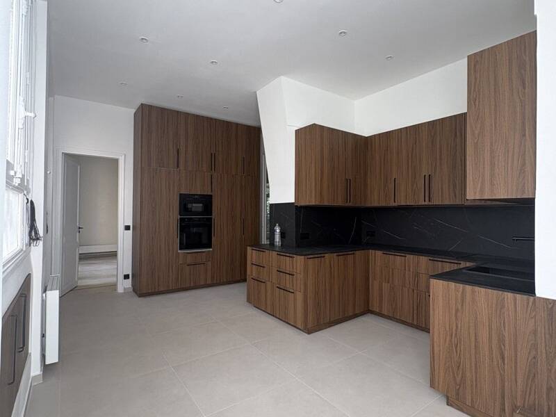 Maison à louer, 347m², PARIS 16E