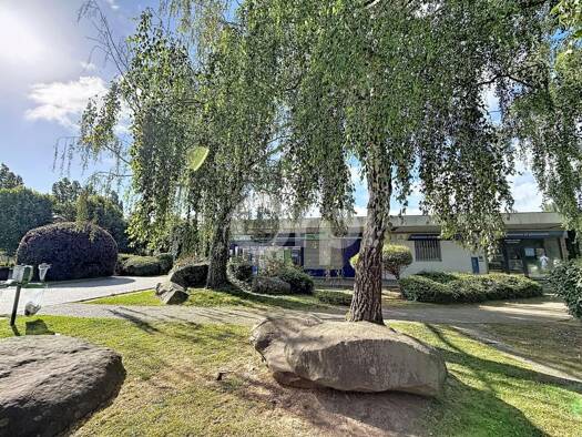 Local commercial à vendre 215 000 € 116 m² de surface de vente Vaux-le-Pénil 77000