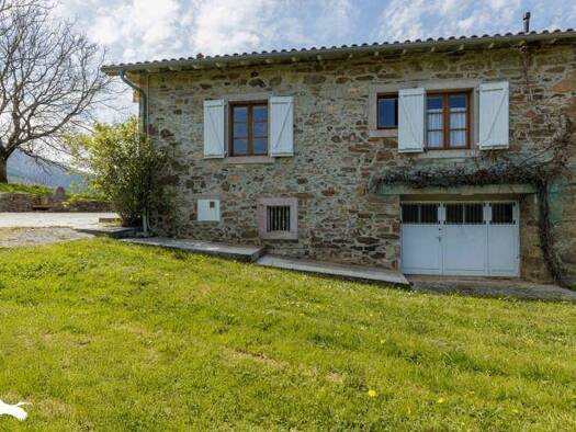 Maison à vendre 161 250 € 3 pièces 2 chambres 61 m² 1 600 m² de terrain Rivèrenert 09200