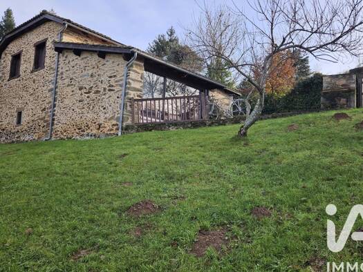 Maison à vendre 107 000 € 2 pièces 1 chambre 140 m² 1 230 m² de terrain Saint-Constant-Fournoulès 15600