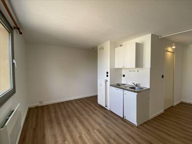 Appartement à louer 485 € 1 pièce 26 m² Étage 3/1 Brabois Prieure Vandoeuvre les Nancy 54500