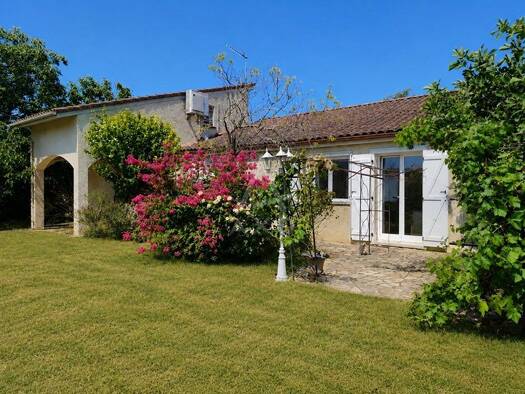 Maison de plain-pied à vendre 459 000 € 5 pièces 4 chambres 164 m² 750 m² de terrain Ouest Saint-Jean 31240