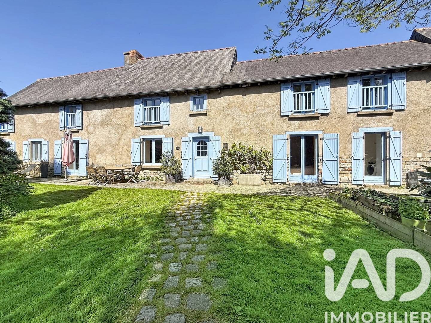 Maison à vendre, 291m², LA CHAPELLE DES FOUGERETZ