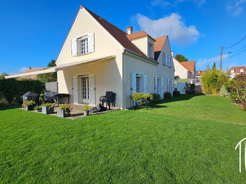 Maison à vendre, 156m², LE CHATELET EN BRIE