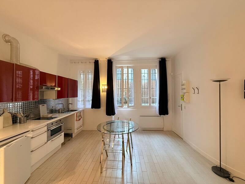 Maison à louer, 29m², PARIS 9E