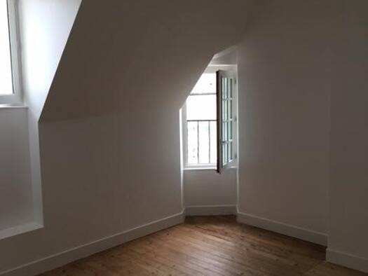 Appartement à louer 790 € 3 pièces 2 chambres 44 m² Centre Ville Étampes 91150