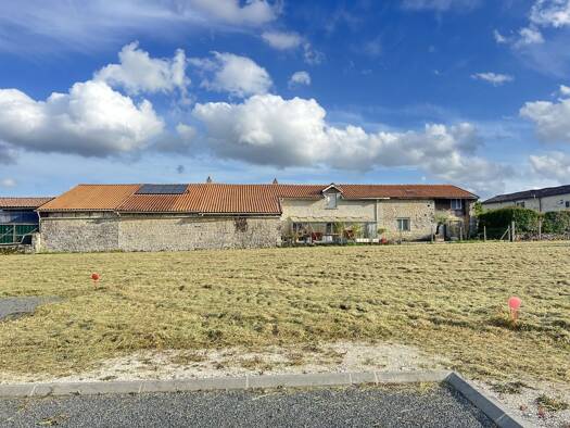 Terrain constructible viabilisé à vendre 26 879 € 777 m² de terrain Mansle-les-Fontaines 16230