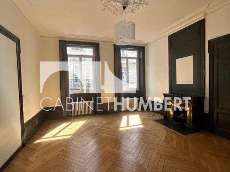 Maison à louer, 157m², SAINT ETIENNE