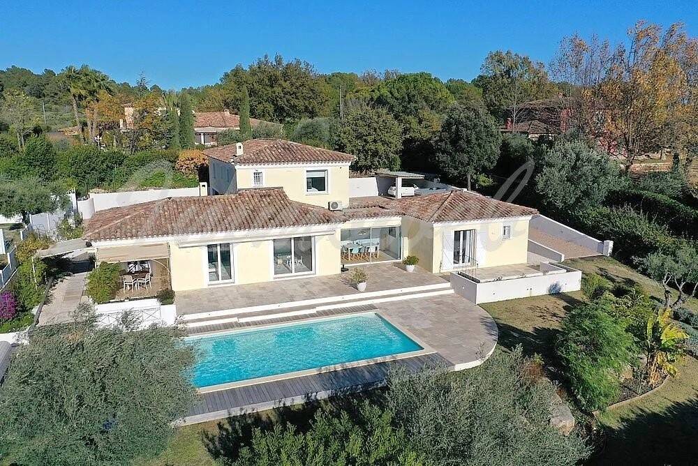 Maison à vendre, 206m², BAGNOLS EN FORET