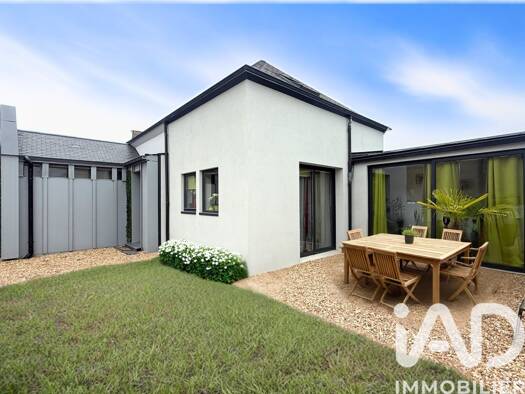 Maison de ville à vendre 312 000 € 4 pièces 3 chambres 127 m² 362 m² de terrain Mettray 37390