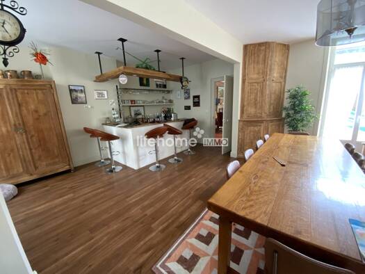 Maison à vendre 329 000 € 7 pièces 6 chambres 320 m² Levroux 36110